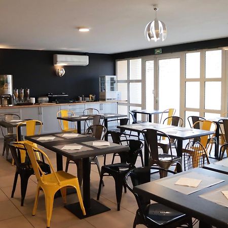 Comfort Aparthotel Six-Fours ซิ-ฟูร์-เล-ปลาจ ภายนอก รูปภาพ