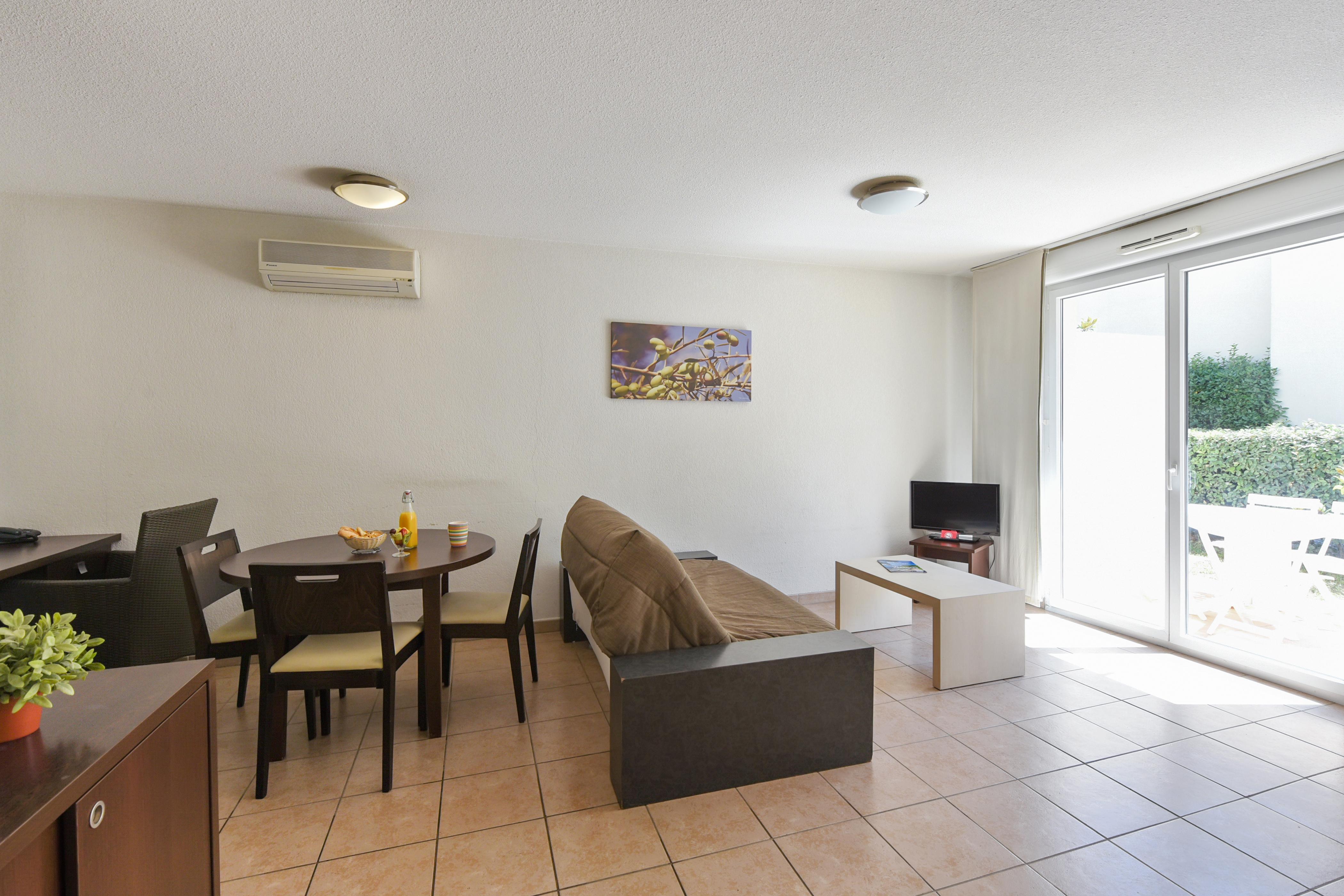 Comfort Aparthotel Six-Fours ซิ-ฟูร์-เล-ปลาจ ภายนอก รูปภาพ