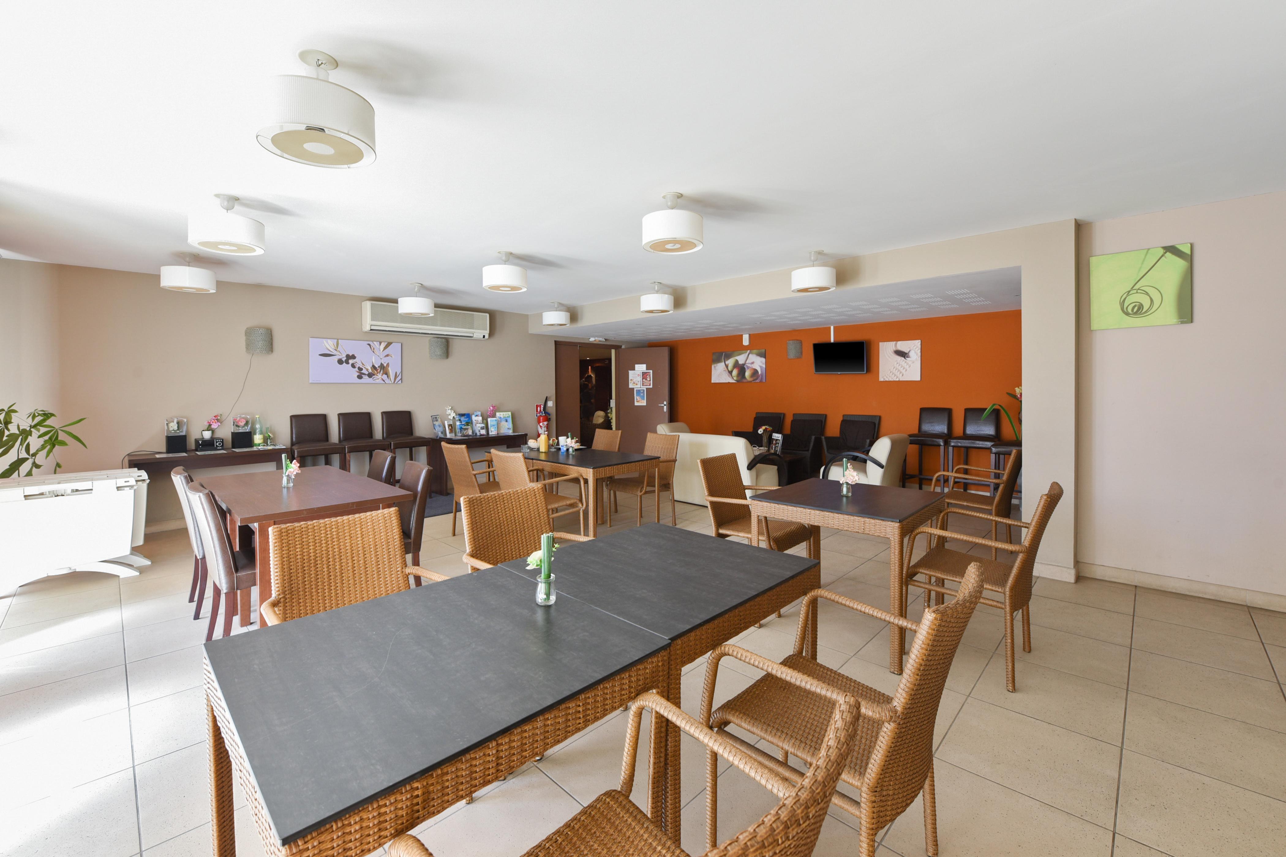 Comfort Aparthotel Six-Fours ซิ-ฟูร์-เล-ปลาจ ภายนอก รูปภาพ