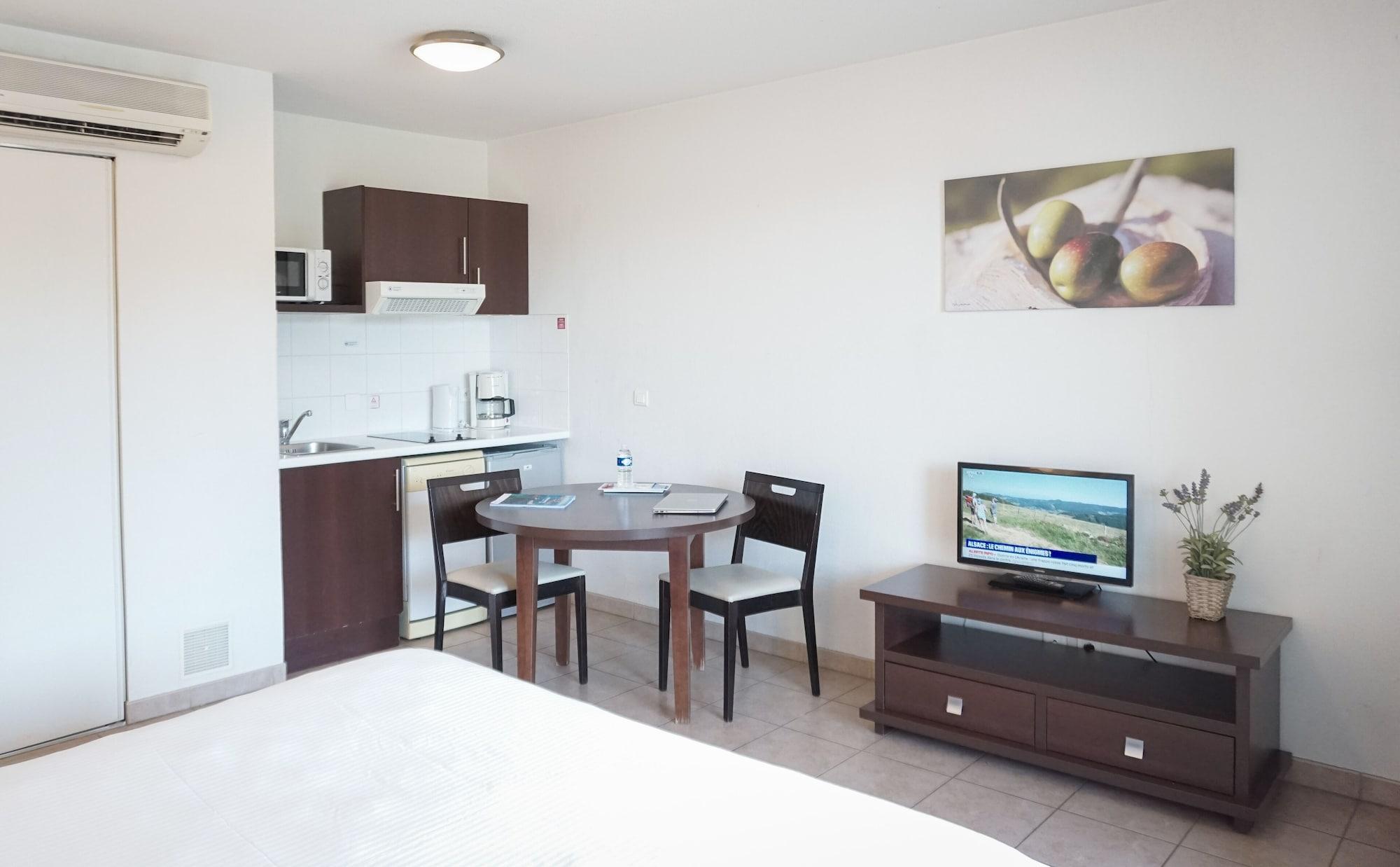 Comfort Aparthotel Six-Fours ซิ-ฟูร์-เล-ปลาจ ภายนอก รูปภาพ