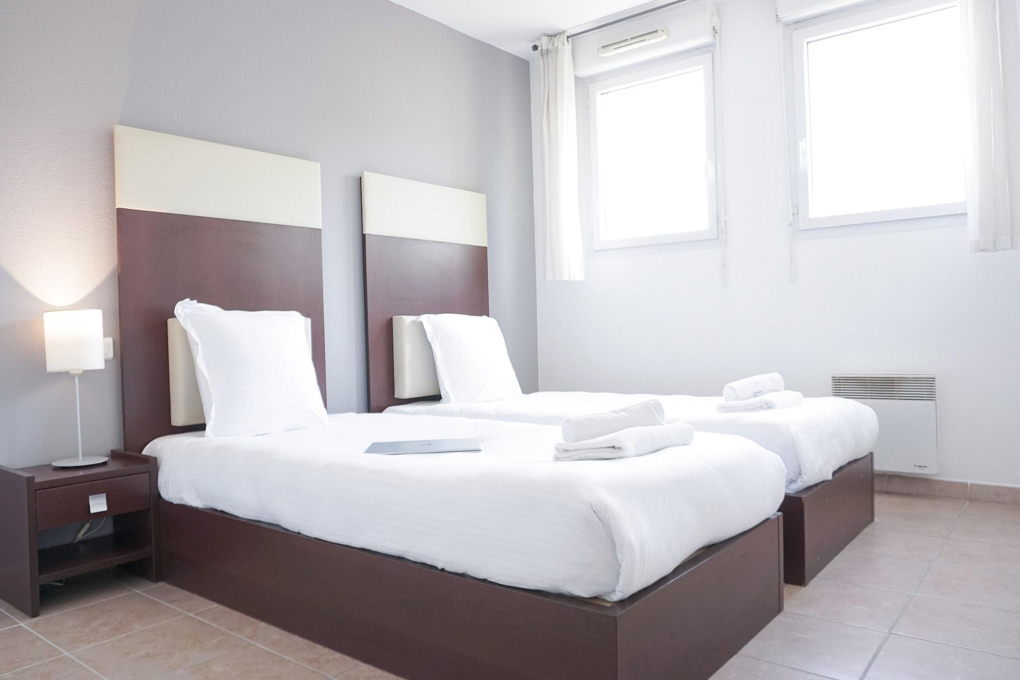 Comfort Aparthotel Six-Fours ซิ-ฟูร์-เล-ปลาจ ภายนอก รูปภาพ