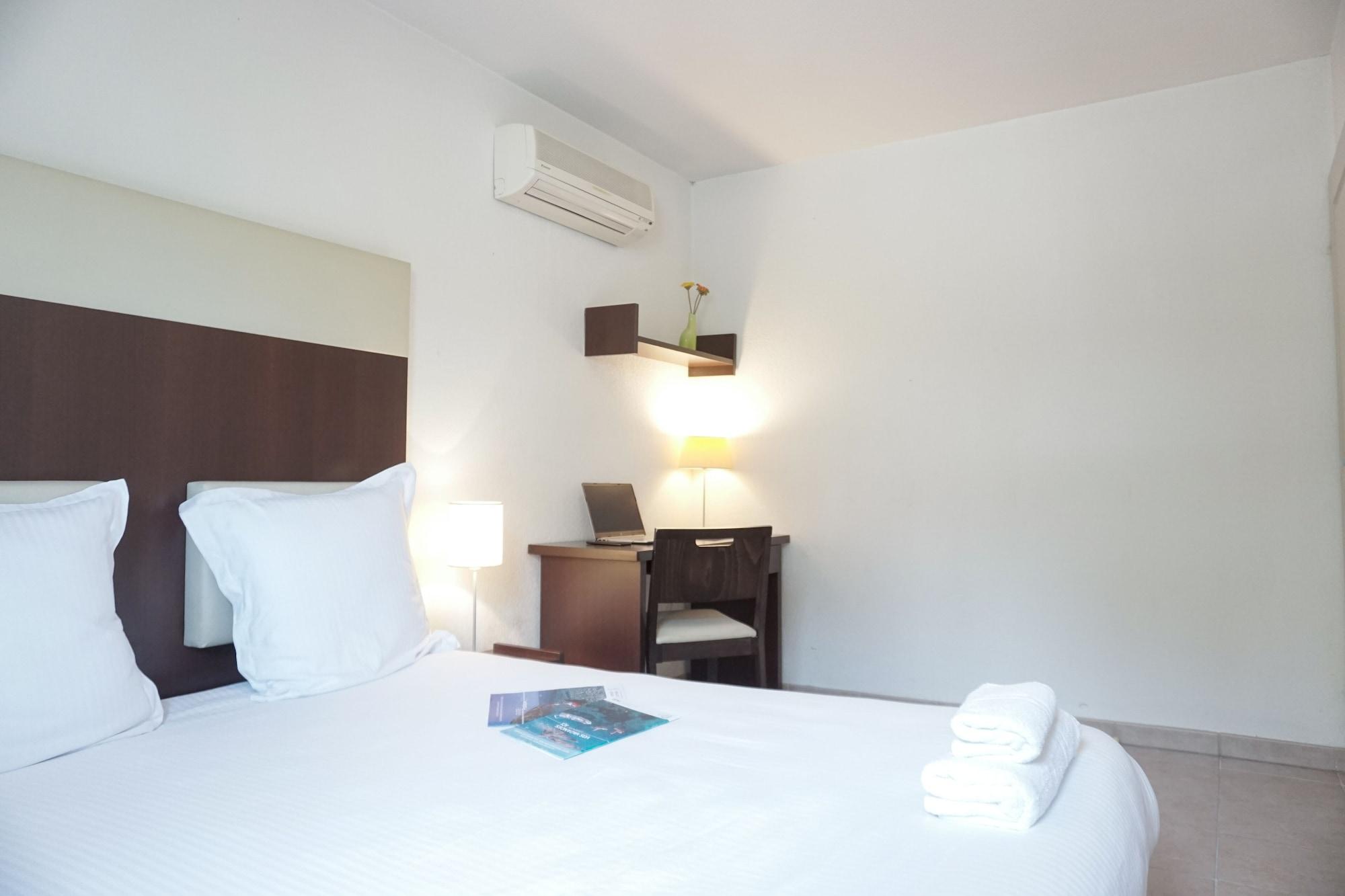 Comfort Aparthotel Six-Fours ซิ-ฟูร์-เล-ปลาจ ภายนอก รูปภาพ